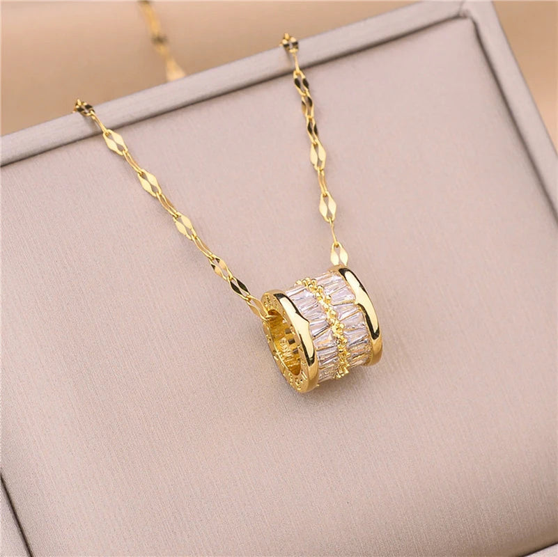 Elegant 316L Stainless Steel Crystal Circle Pendant Necklace – Luxury Gold Minimalist Jewelry for Women