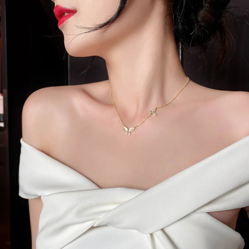 Elegant Butterfly Necklace – 316L Stainless Steel Gold Clavicle Chain for Women